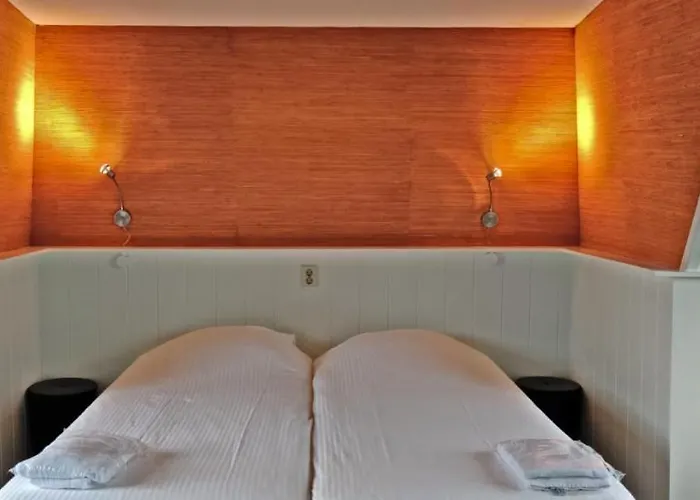 Hotelhuisje #e Casa vacanze Warmenhuizen