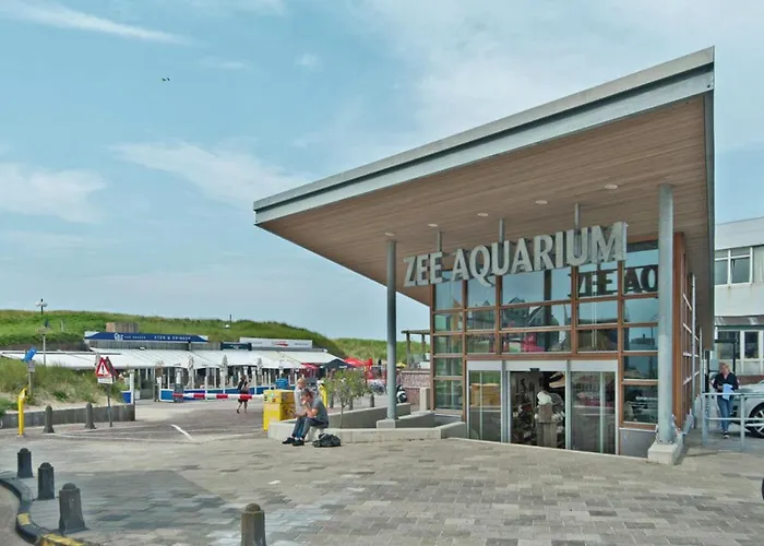 Hotelhuisje #e * Warmenhuizen